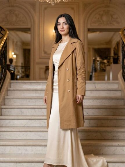 l'intemporel marron : trench coat d'exception