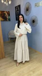 Ensemble Jupe et Chemise Beige Écru – Raffinement Lumineux et Broderie Anglaise