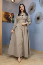 Élégance intemporelle : la trench robe beige