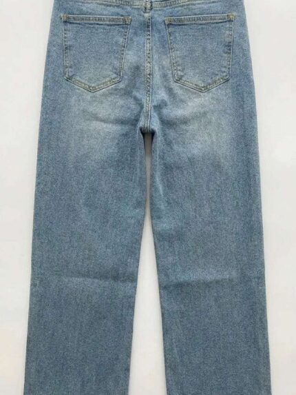 Pantalon Jean Bleu Clair – Coupe Droite et Style Décontracté
