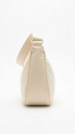 Sac Bandoulière Demi-Lune – Style Minimaliste et Confort Quotidien