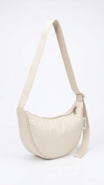 Sac Bandoulière Demi-Lune – Style Minimaliste et Confort Quotidien
