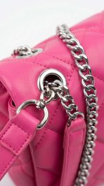 Sac Matelassé Rose Fuchsia – Un Style Couture et Audacieux