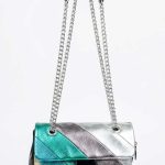 Sac Bandoulière Métallisé Multicolore – Éclat Moderne et Design Audacieux