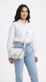 Sac Bandoulière Matelassé Blanc – Pureté, Confort et Style Puffy