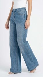 Jean Large à Strass – Denim Scintillant et Coupe Wide-Leg Glamour