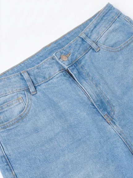 Jean Large Bleu Ciel – Coupe Droite et Confort Quotidien