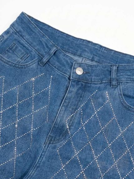 Jean Large à Strass Losanges – Denim Brillant et Coupe Glamour