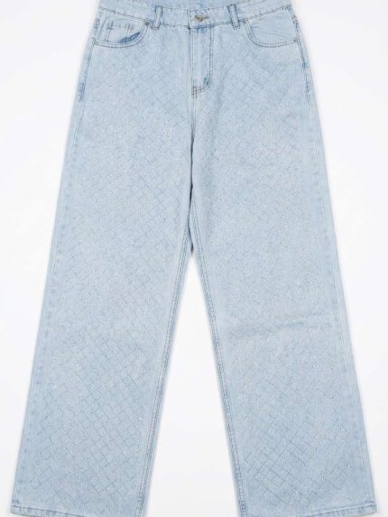 Jean Large Bleu Ciel à Strass Losanges – Fraîcheur Denim et Éclat Glamour