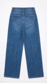 Jean Droit Bleu Foncé à Double Bouton – Élégance Brute et Coupe Sculptante