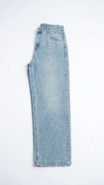 Jean Mom Bleu Clair – L'Esprit Vintage et Confort Absolu