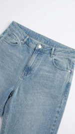 Jean Mom Bleu Clair – L'Esprit Vintage et Confort Absolu