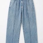 Jean Large Bleu Clair avec Ceinture – Couture Centrale et Confort Absolu