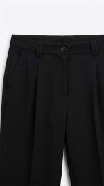 Pantalon Noir Classique – L'Élégance Structurée et Indémodable