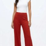 Pantalon Fluide Rouge – Confort Aérien et Couleur Vibrante