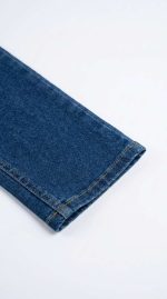 Jean Taille Haute Bleu Foncé – Coupe Structurée et Détails Élégants