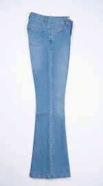 Jean Droit Bleu Clair – Coupe Straight et Basique Intemporel