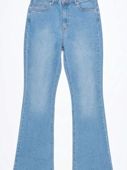 Jean Droit Bleu Clair – Coupe Straight et Basique Intemporel