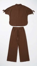 Ensemble Marron Deux Pièces – Charme Artisanal et Confort Estival
