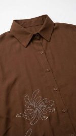 Ensemble Marron Deux Pièces – Charme Artisanal et Confort Estival