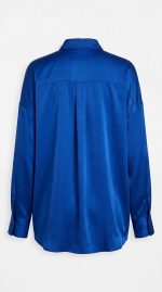 Chemise Satinée Bleu Roi – Élégance Fluide et Couleur Vibrante