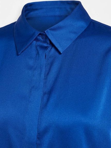 Chemise Satinée Bleu Roi – Élégance Fluide et Couleur Vibrante