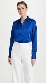 Chemise Satinée Bleu Roi – Élégance Fluide et Couleur Vibrante