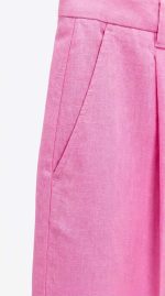 Pantalon Tailleur Rose – Élégance Structurée et Couleur Vibrante
