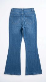Jean Flare Bleu – Coupe Évasée et Allure Rétro-Chic