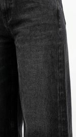 Jean Large Noir Délavé – Coupe Wide Leg et Allure Urbaine