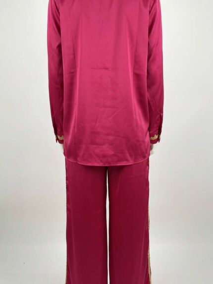 Ensemble Satiné Fuchsia – Élégance Orientale et Éclat Moderne