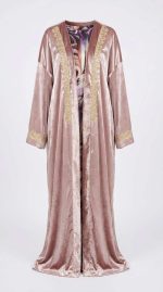 Kimono Caftan de Luxe en Velours Rose Poudré | Broderies Or | Orkidia Fashion Nador