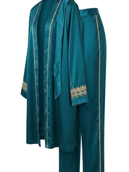 Ensemble Satiné Bleu Pétrole Deux Pièces – Luxueuses Broderies Dorées et Allure Orientale