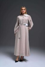 robe longue chemisier beige avec détail floral