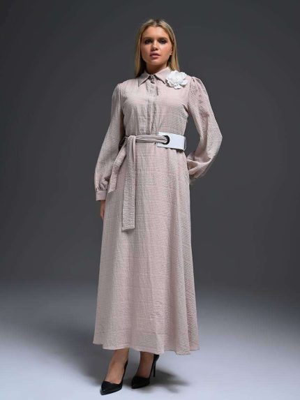 robe longue chemisier beige avec détail floral