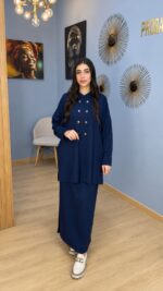 Ensemble 2 Pièces Femme Bleu Marine – Tunique en Maille à Boutons & Jupe Longue Modest Chic