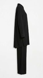 Ensemble Noir Grande Taille – Élégance Intemporelle et Confort Absolu