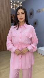 Ensemble Rose Deux Pièces – Élégance Scintillante et Charme Féminin