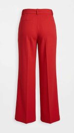 Élégance Écarlate : Pantalon Ceinturé Rouge – Image 2
