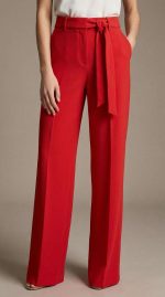 Élégance Écarlate : Pantalon Ceinturé Rouge – Image 5