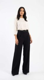 Élégance Intemporelle : Pantalon Noir Ceinturé – Image 4