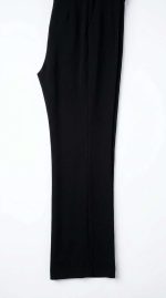 Élégance Intemporelle : Pantalon Noir Ceinturé – Image 3