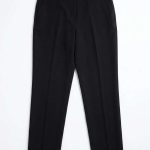 Élégance Intemporelle : Pantalon Noir Classique
