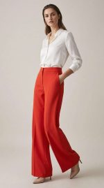 Élégance Écarlate : Pantalon Tailleur Rouge Passion – Image 4