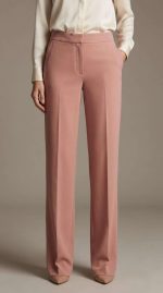 Élégance Poudrée : Pantalon Ajusté – Image 5