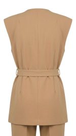 Ensemble Tailleur Gilet Beige Deux Pièces – Élégance Structurée et Style Superposé