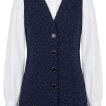 Ensemble élégant composé d'une chemise blanche et d'un gilet bleu marine scintillant pour femme