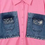 Chemise rose avec poches en jean décorées de perles blanches pour femme