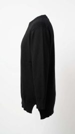 Pull en Maille Noir Minimaliste | Élégance Intemporelle – Image 3