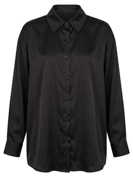 Chemise noire élégante en satin pour femme avec col classique et manches longues